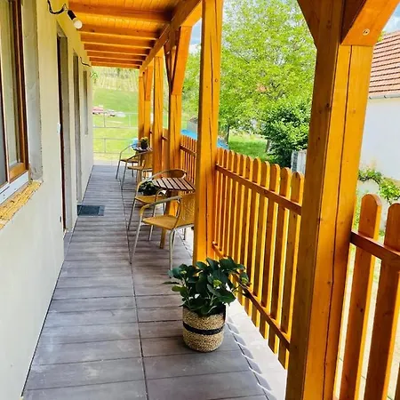 Vinný sklep u Mňa Mutěnice Exteriér fotografie